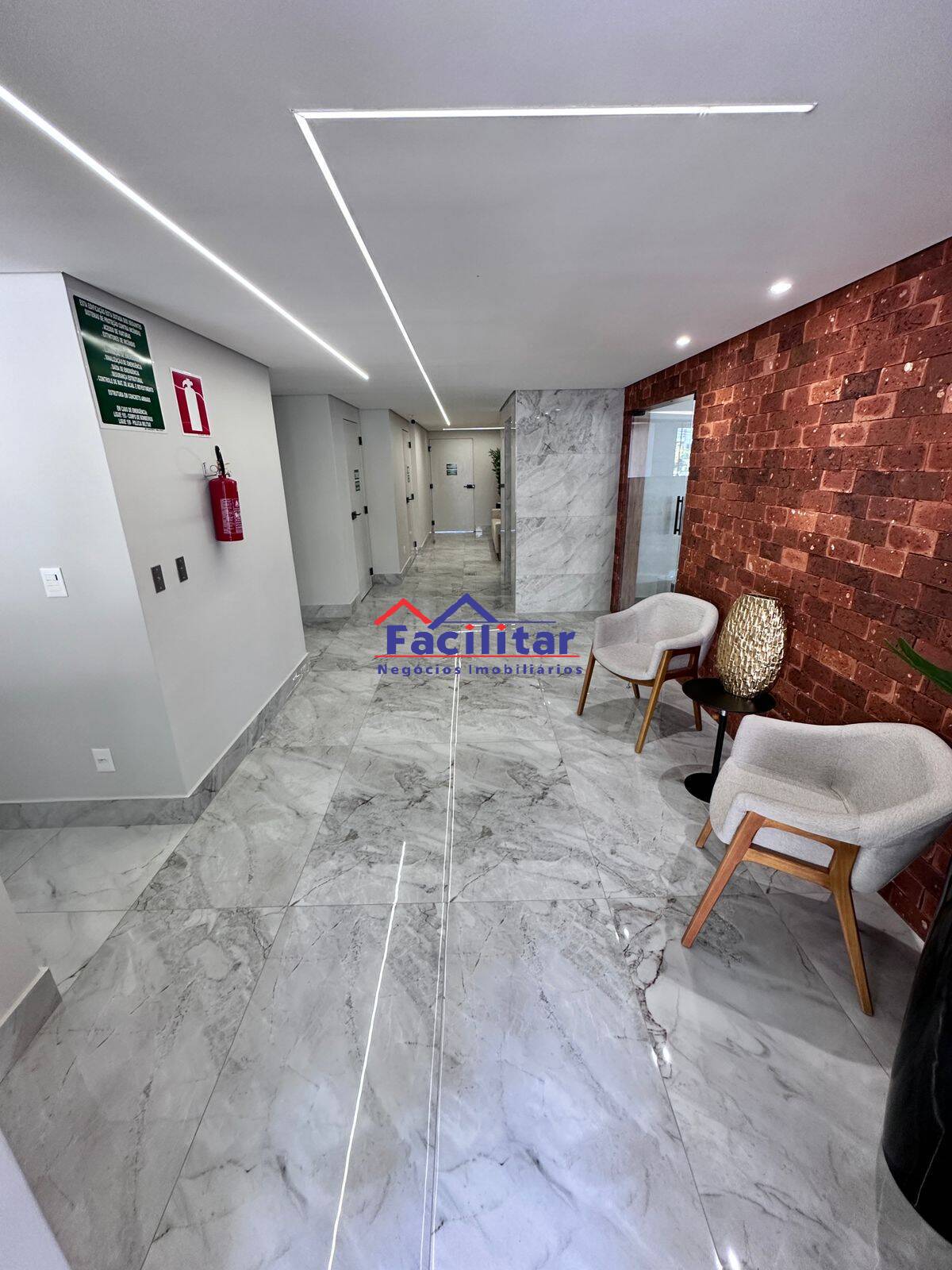 LUXO, CONFORTO e LOCALIZAÇÃO,