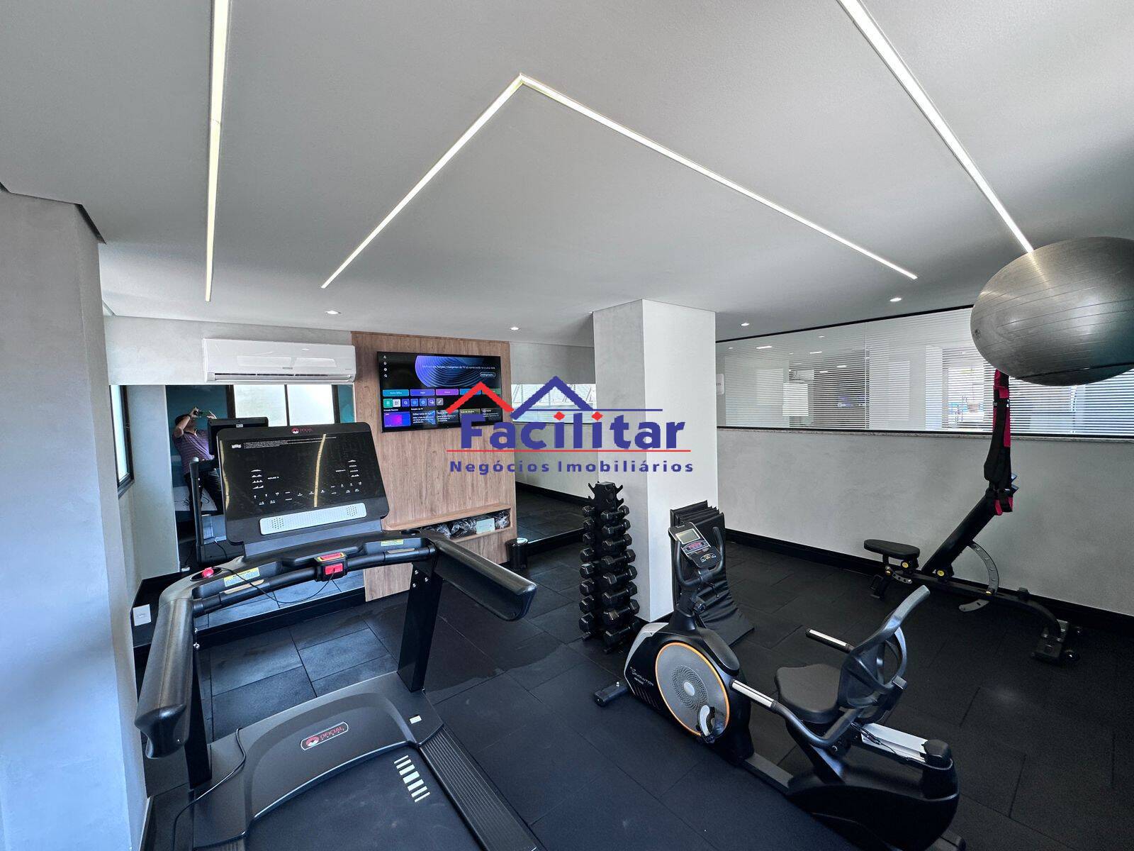 LUXO, CONFORTO e LOCALIZAÇÃO,