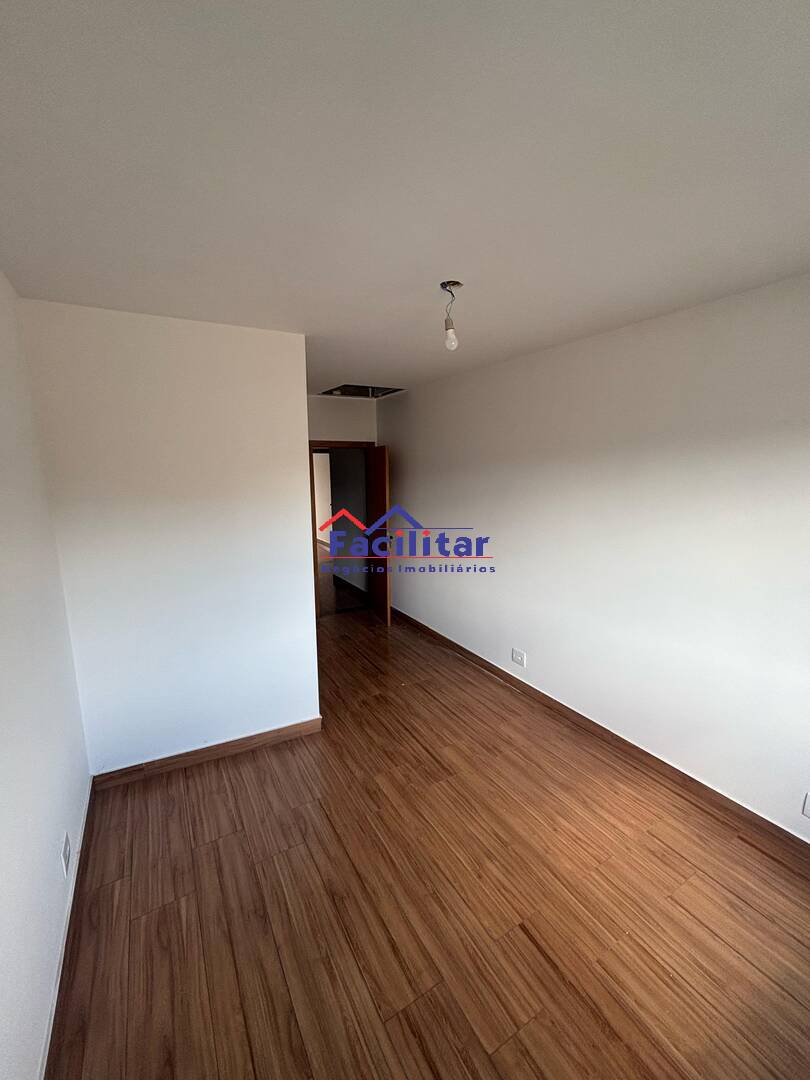Oportunidade - Linda Casa Geminada