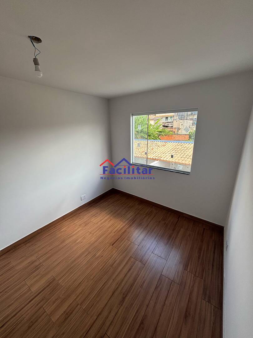 Oportunidade - Linda Casa Geminada