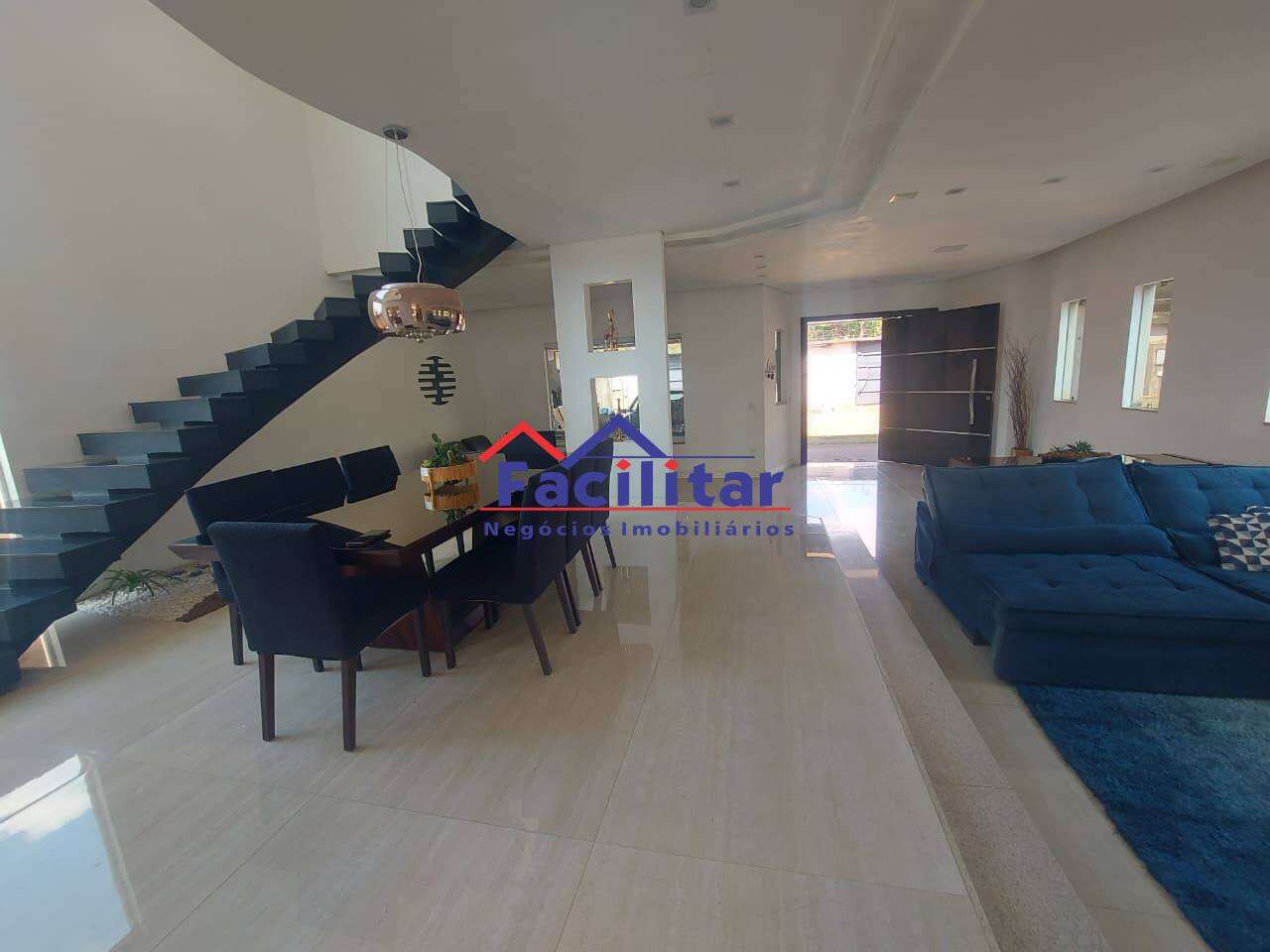 Casa estilo condomínio
