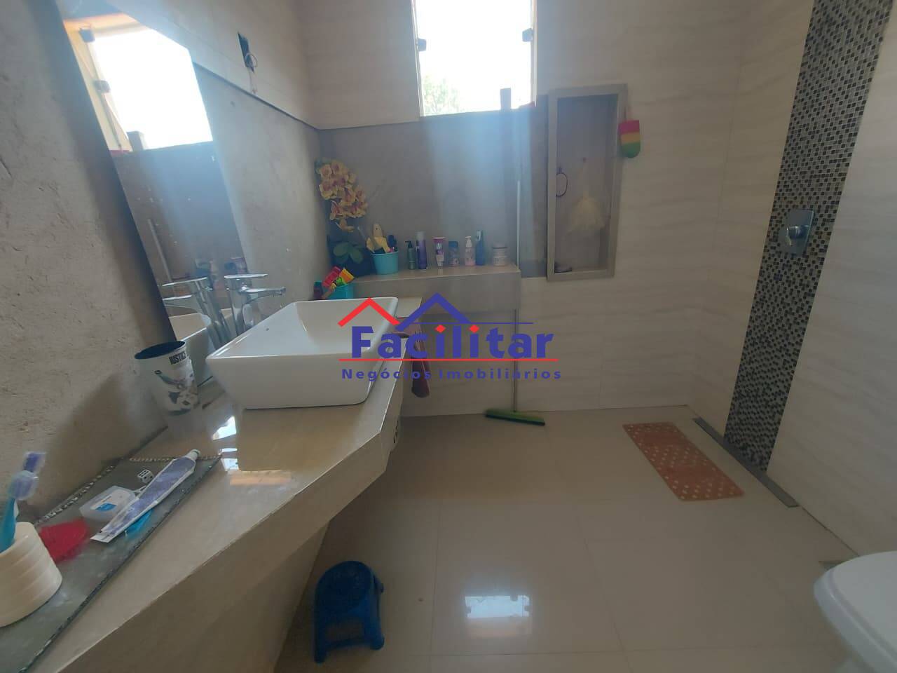 Casa estilo condomínio