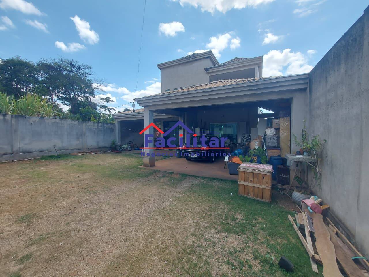 Casa estilo condomínio