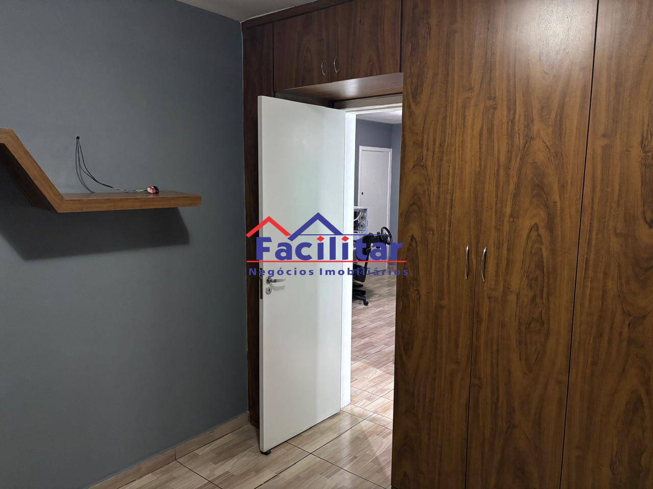 Apartamento com Armários - Cabral