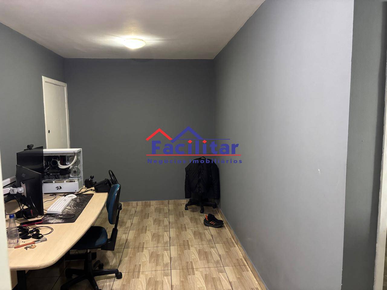 Apartamento com Armários - Cabral