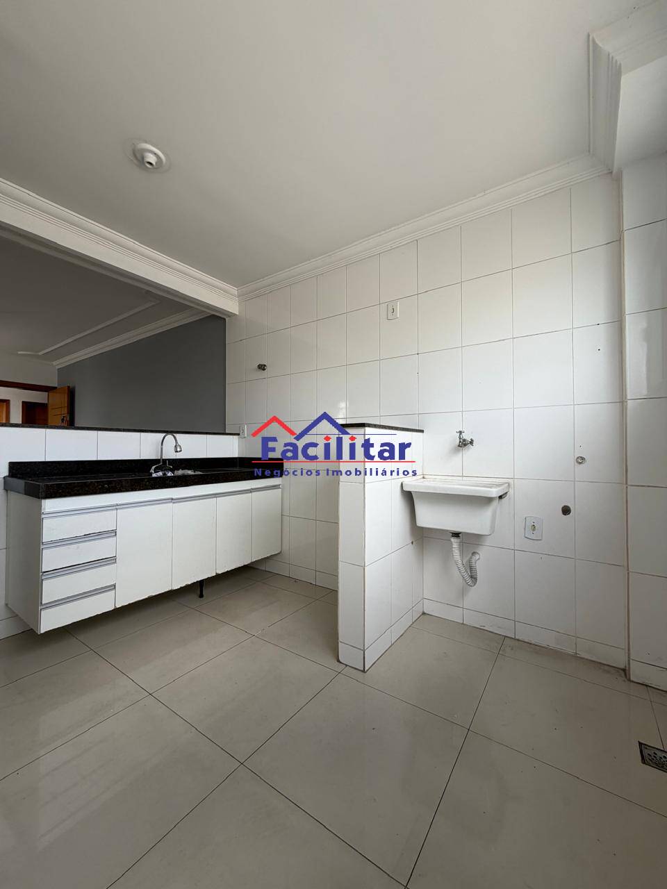 APARTAMENTO COM LOCALIZAÇÃO PRIVILEGIADA!