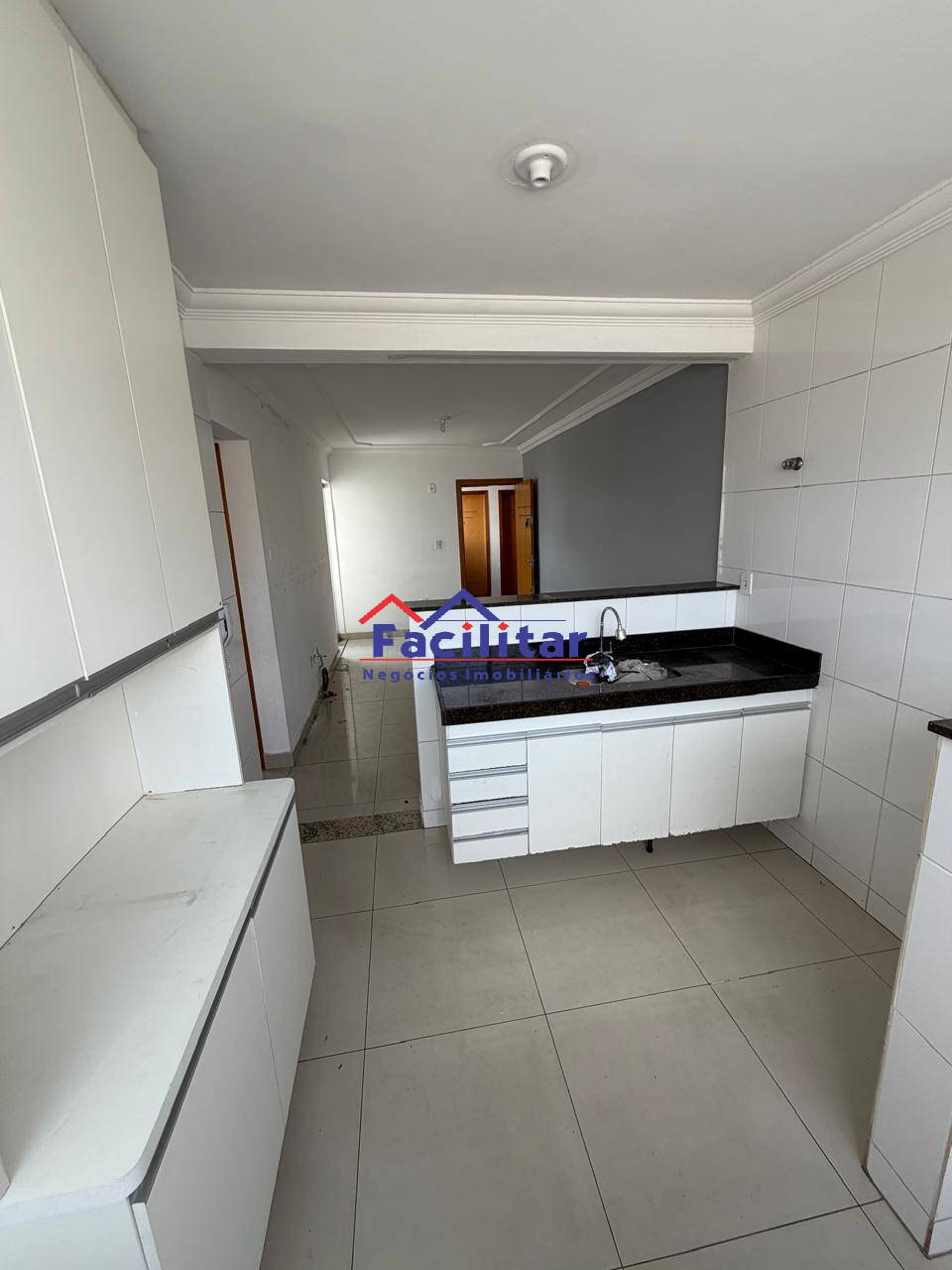 APARTAMENTO COM LOCALIZAÇÃO PRIVILEGIADA!